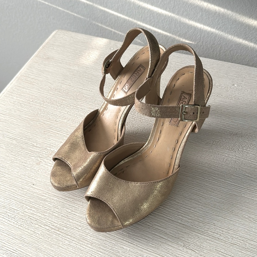Metallic Gold Ankle Strap Heels – Party Sandals Size 7.5